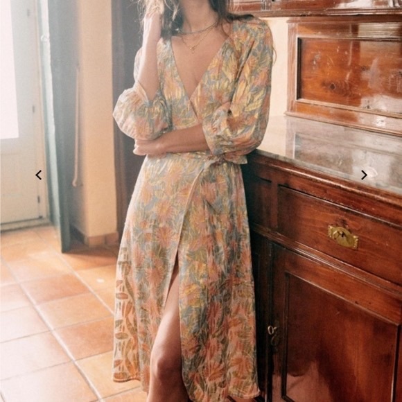 Sezane Dresses & Skirts - Sézane Orchidée Dress